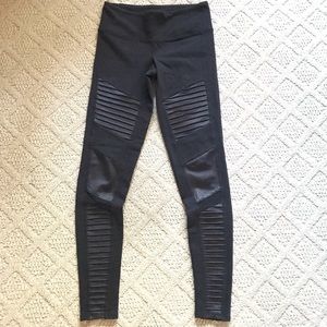 Alo Moto leggings